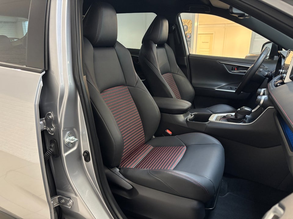 Toyota RAV4 2,5 Plug-in Hybrid Active Comfort AWD-i 5d