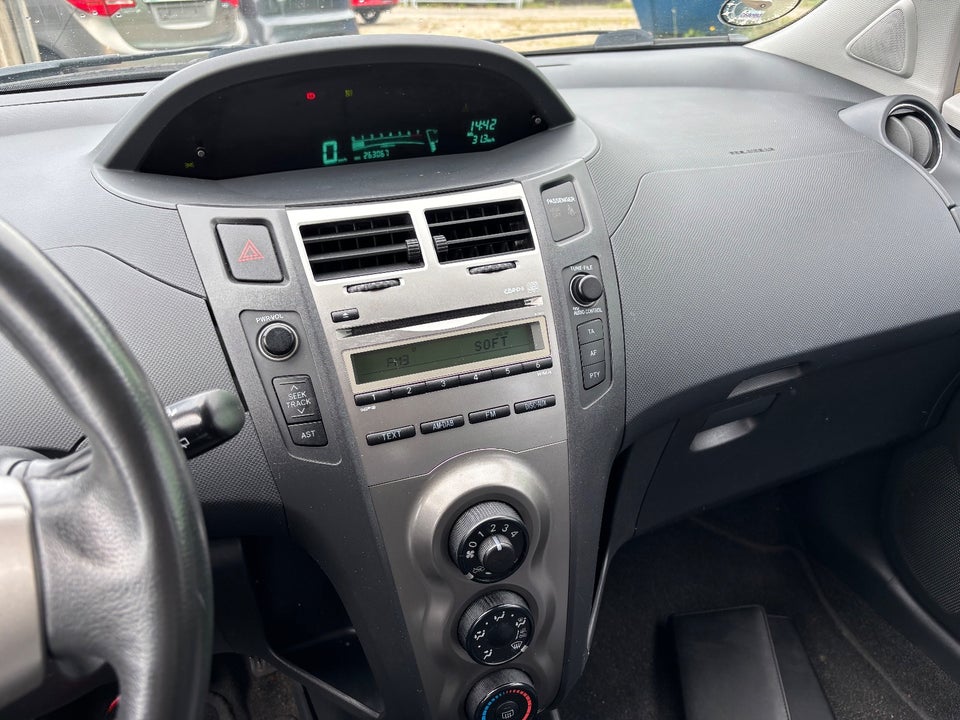 Toyota Yaris 1,3  5d