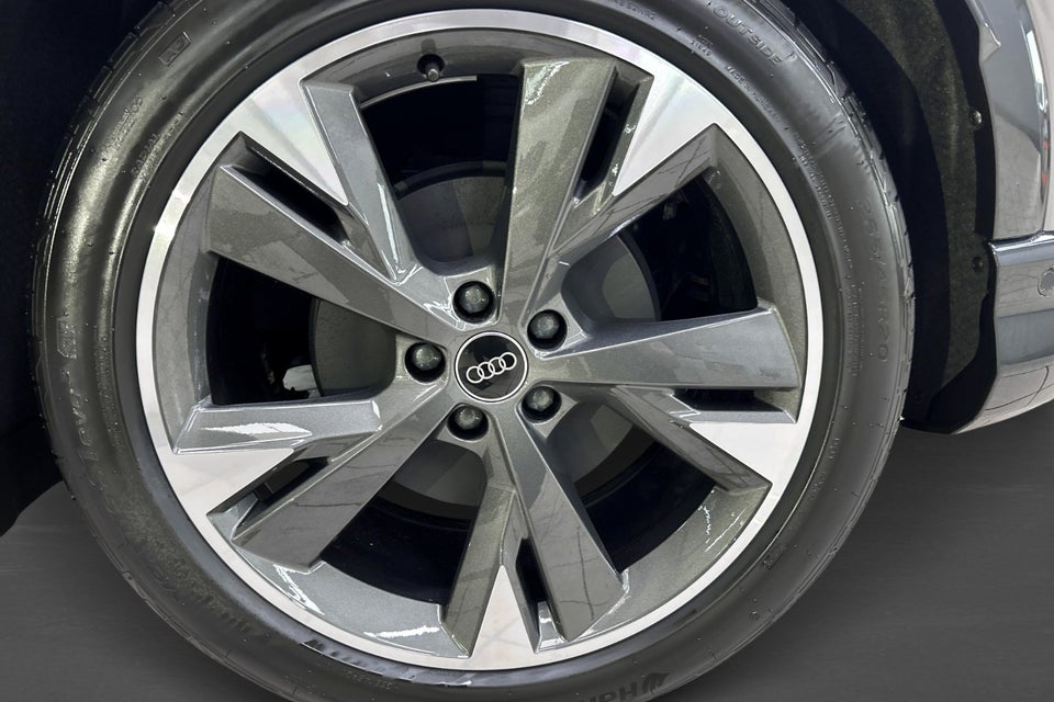 Audi Q4 e-tron 45 S-line Edition 5d