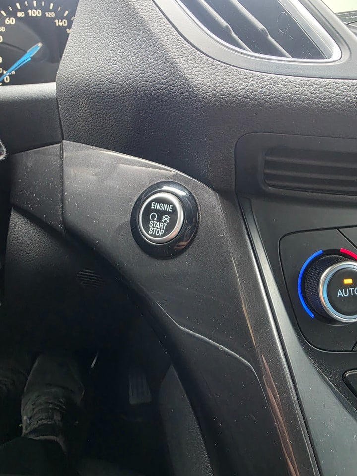 Ford C-MAX 1,0 SCTi 125 Titanium+ 5d