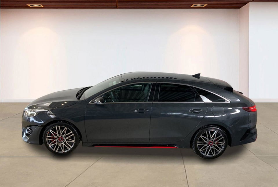 Kia ProCeed 1,6 T-GDi GT DCT 5d