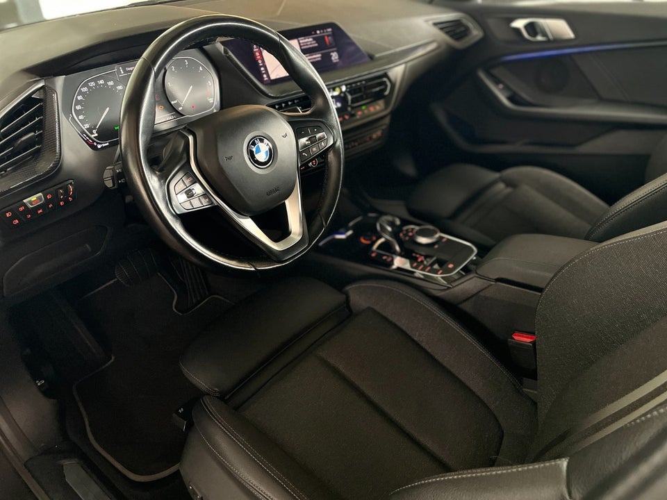 BMW 118d 2,0 Sport Line aut. 5d