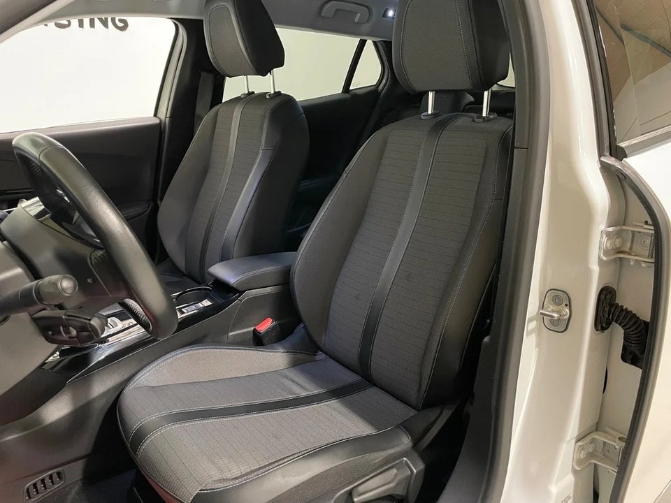Peugeot e-2008 50 Allure Pack 5d