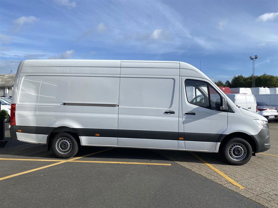 Mercedes Sprinter 317 2,0 CDi A3 Kassevogn aut. RWD