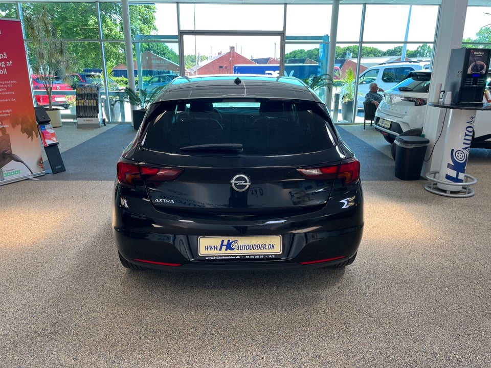 Opel Astra 1,5 D 122 Elegance 5d