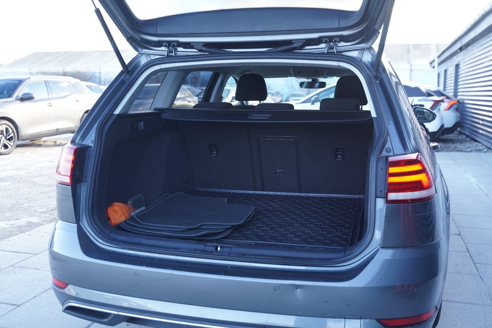 VW Golf VII 1,4 TSi 125 Comfortline Variant DSG 5d