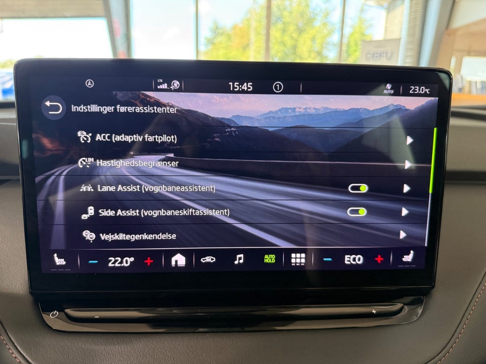 Skoda Enyaq 80 iV Suite 5d