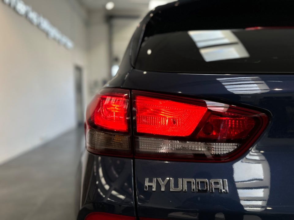Hyundai i30 1,0 T-GDi Premium 5d