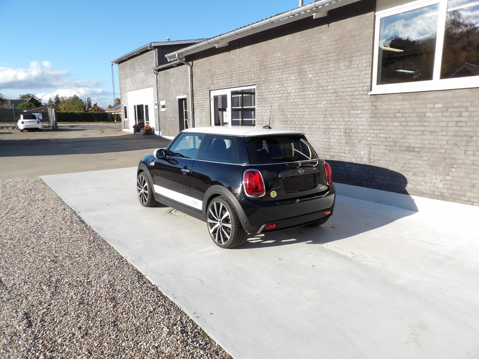 MINI Cooper SE Trim S 3d