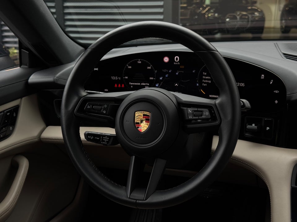 Porsche Taycan Performance+ 4d