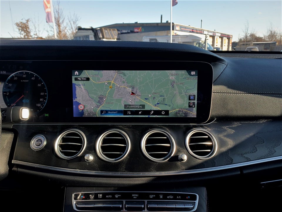 Mercedes E300 e 2,0 AMG Line aut. 4d