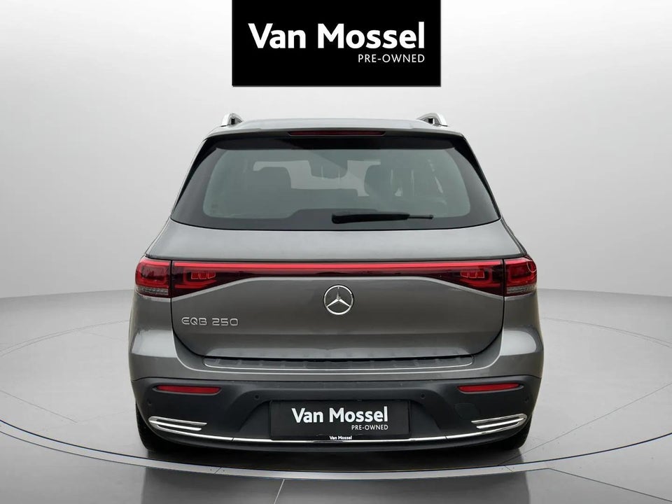 Mercedes EQB250 Progressive 5d