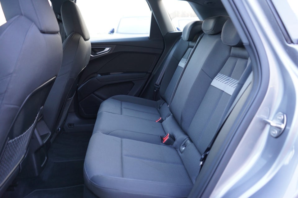 Audi Q4 e-tron 40  5d