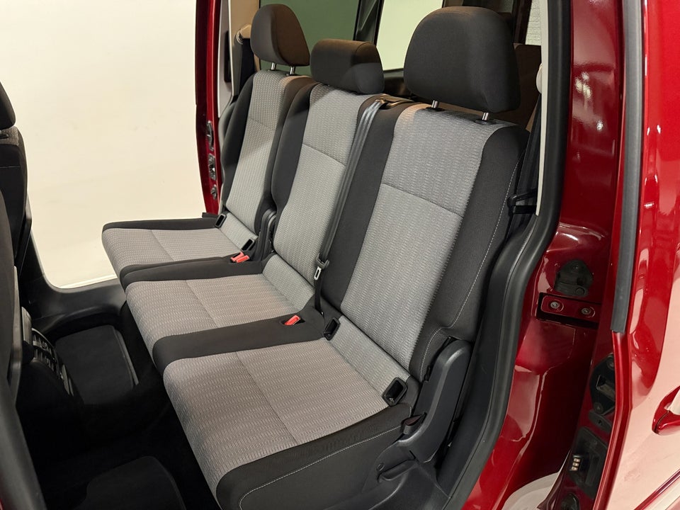 VW Caddy Maxi 2,0 TDi 102 Comfortline DSG 5d