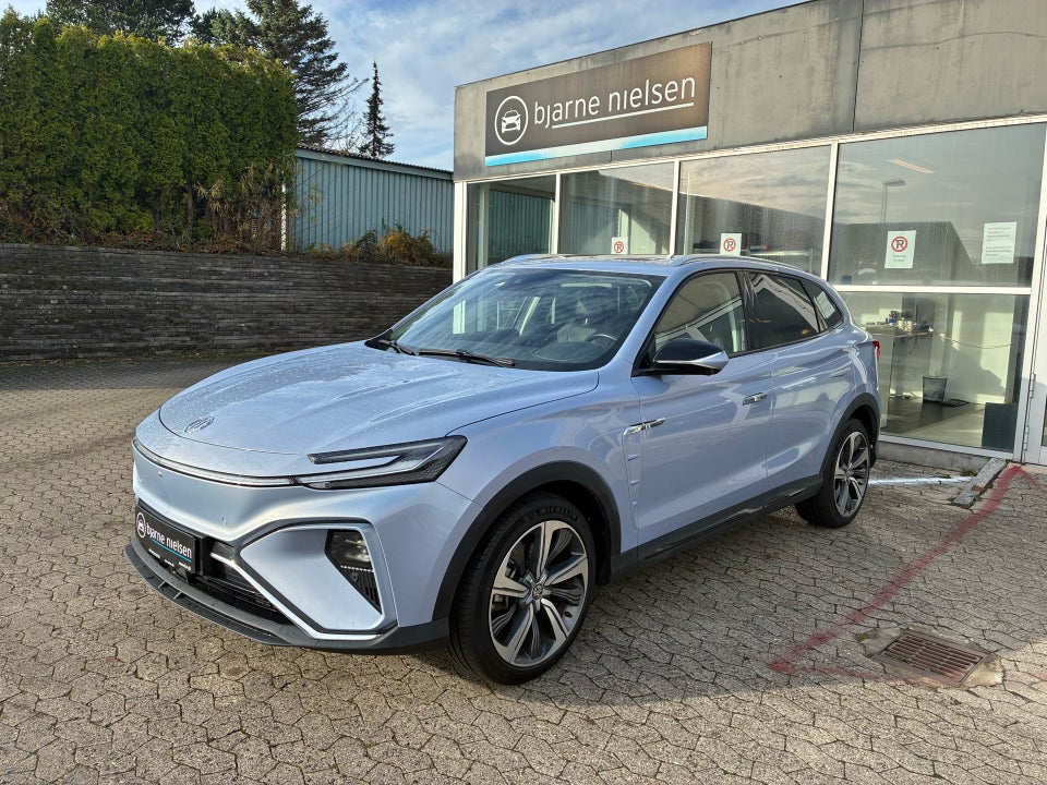 MG Marvel R Luxury 5d