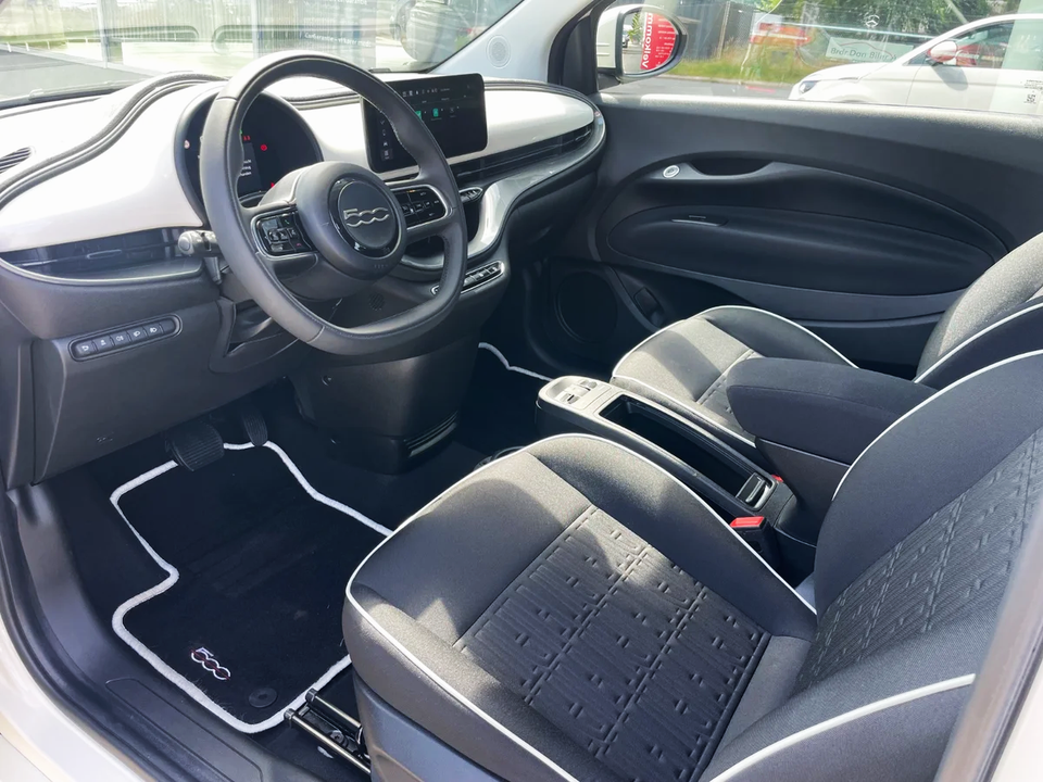 Fiat 500e 42 Icon Pack Cabrio 2d