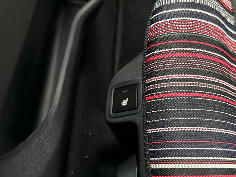 Citroën C1 1,0 VTi Shine 5d