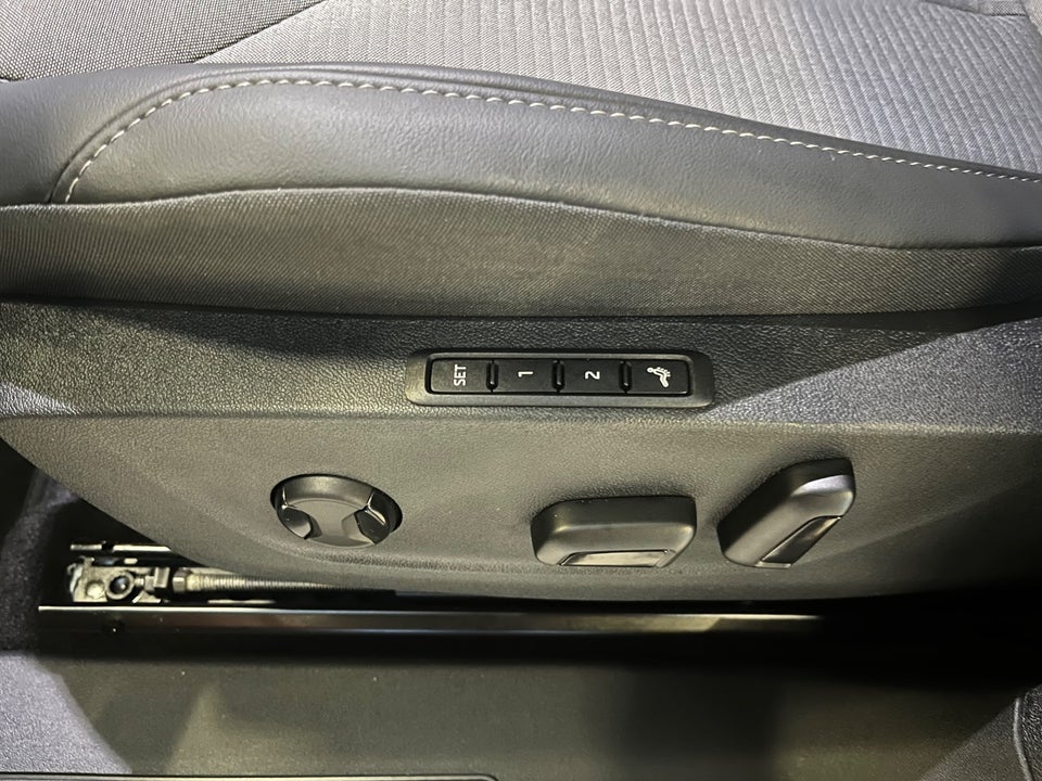 Skoda Enyaq 85x iV Coupé 5d