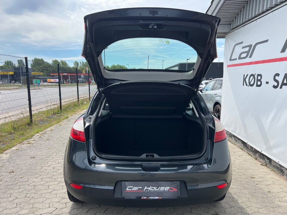 Renault Megane III 1,2 TCe 115 Expression 5d