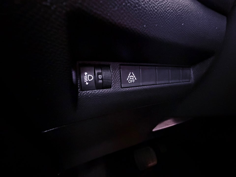 Peugeot 2008 1,2 PureTech 130 Active Pack EAT8 5d
