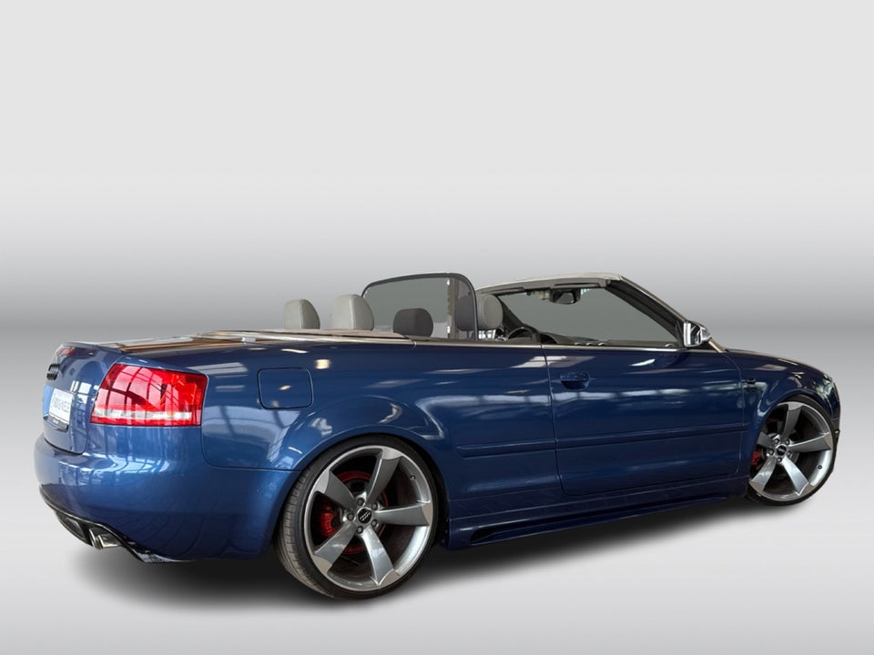 Audi A4 2,4 V6 Cabriolet 2d