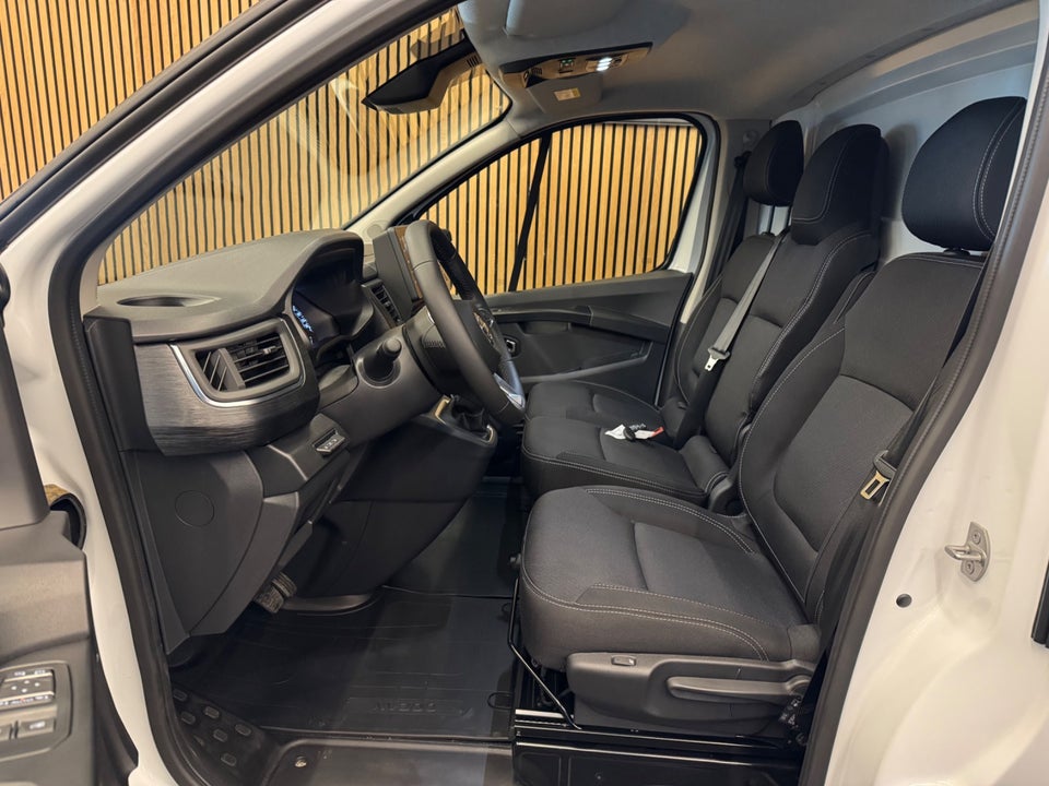 Nissan Primastar 2,0 dCi 170 L2H1 Tekna DCT Van