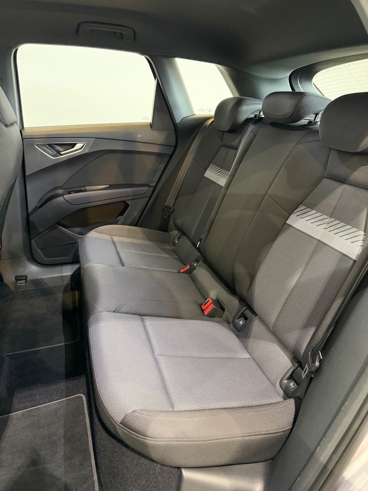 Audi Q4 e-tron 40 Advanced 5d