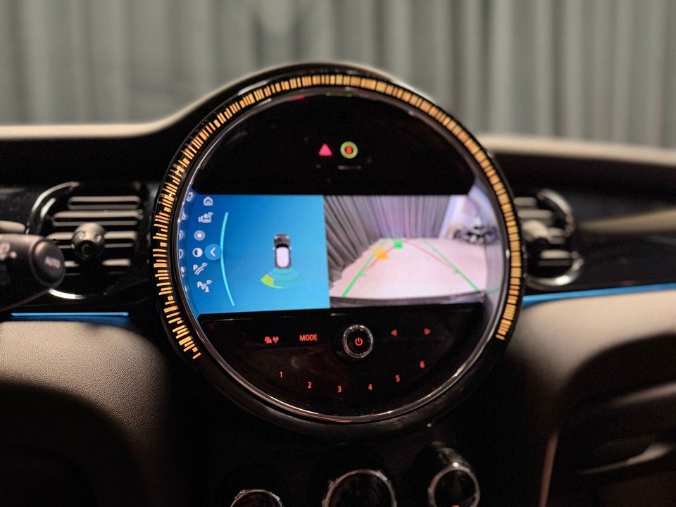 MINI Cooper SE Classic Trim 3d