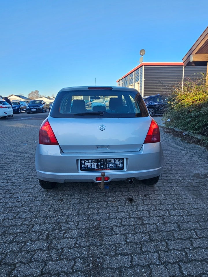 Suzuki Swift 1,5 GL-A 5d