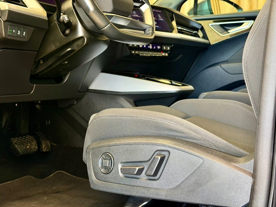 Audi Q4 e-tron 40 Attitude S-line 5d