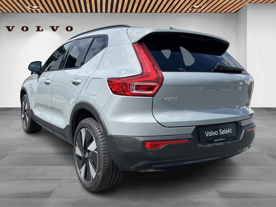 Volvo EX40 Extended Range Core 5d