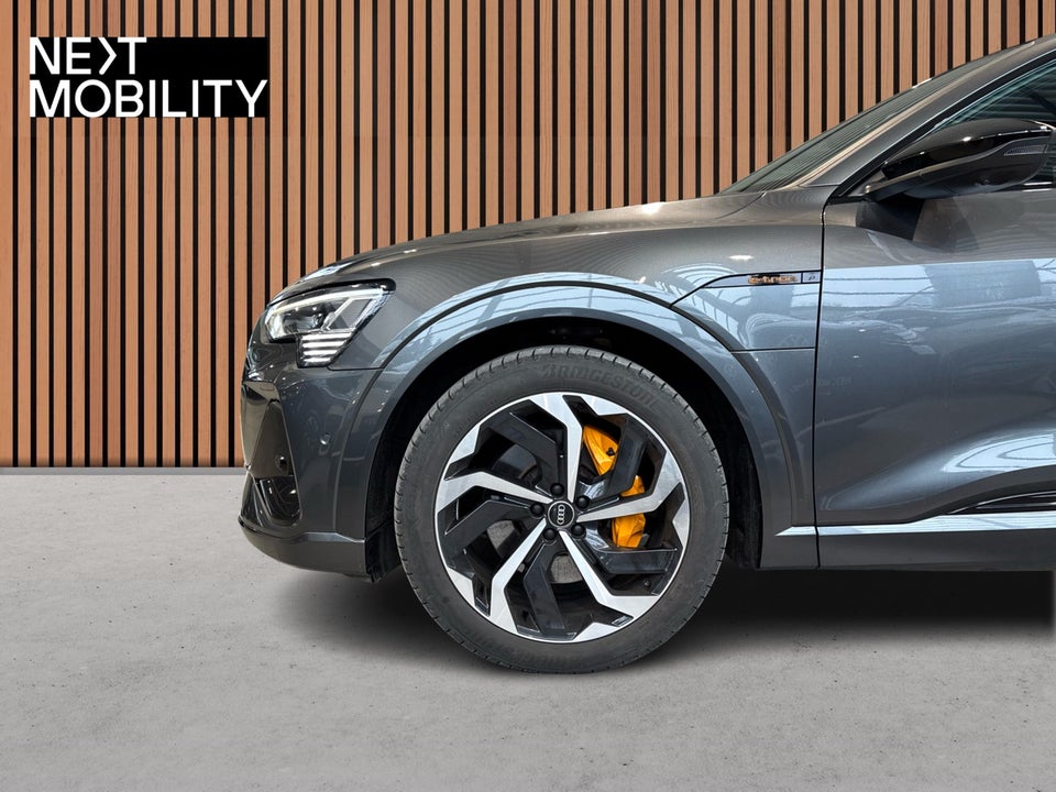 Audi e-tron 55 S-line quattro 5d