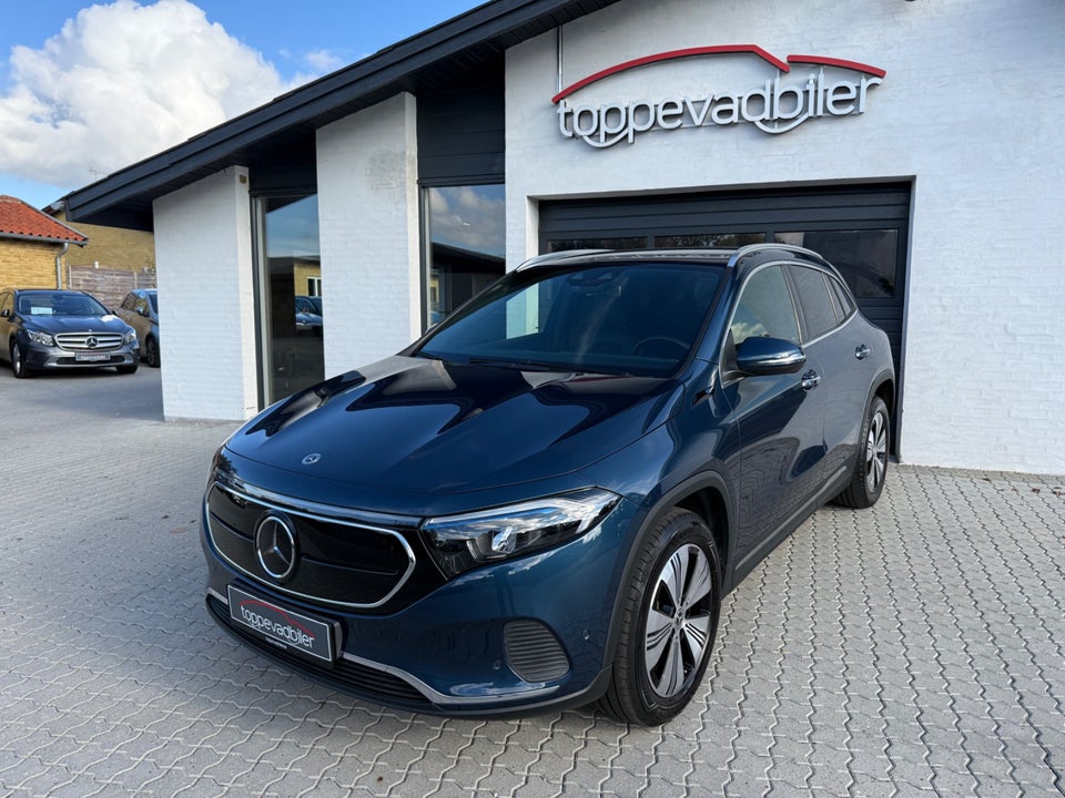 Mercedes EQA300 Progressive 4Matic 5d