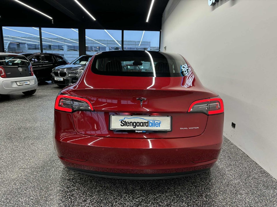 Tesla Model 3 Long Range AWD 4d