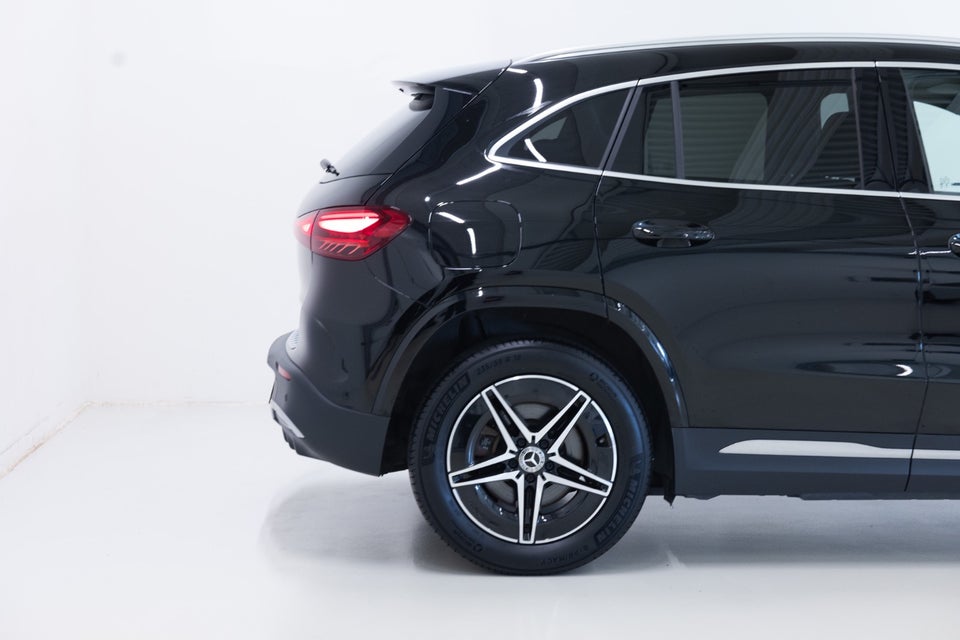 Mercedes EQA250+ AMG Advance 5d