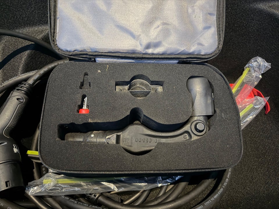 Tesla Model Y RWD 5d