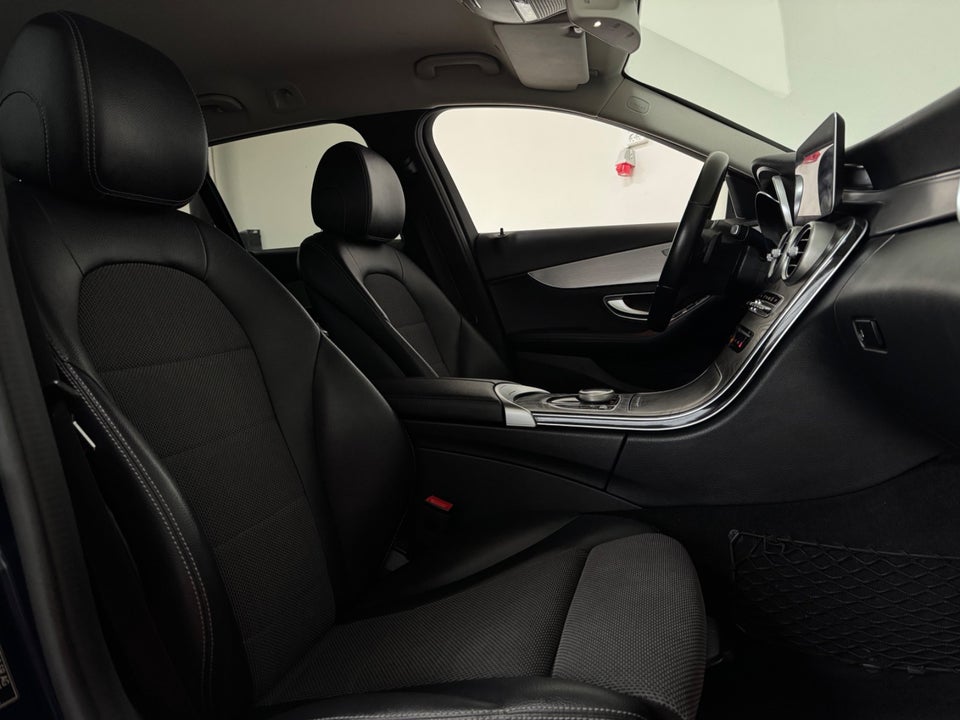 Mercedes C220 d 2,0 Advantage stc. aut. 5d