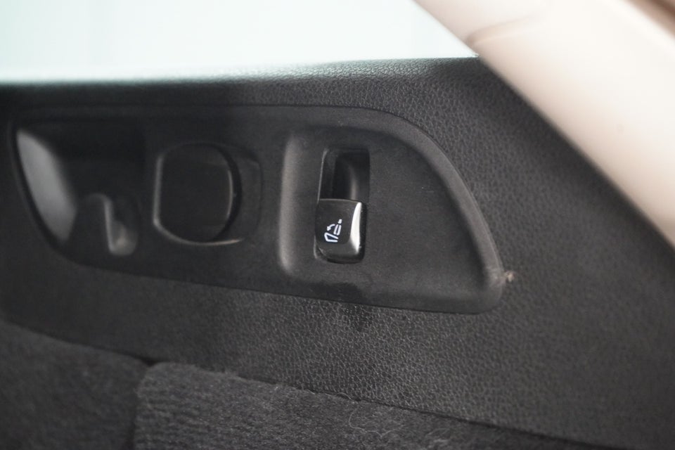 Mercedes E200 d 1,6 Avantgarde stc. aut. 5d