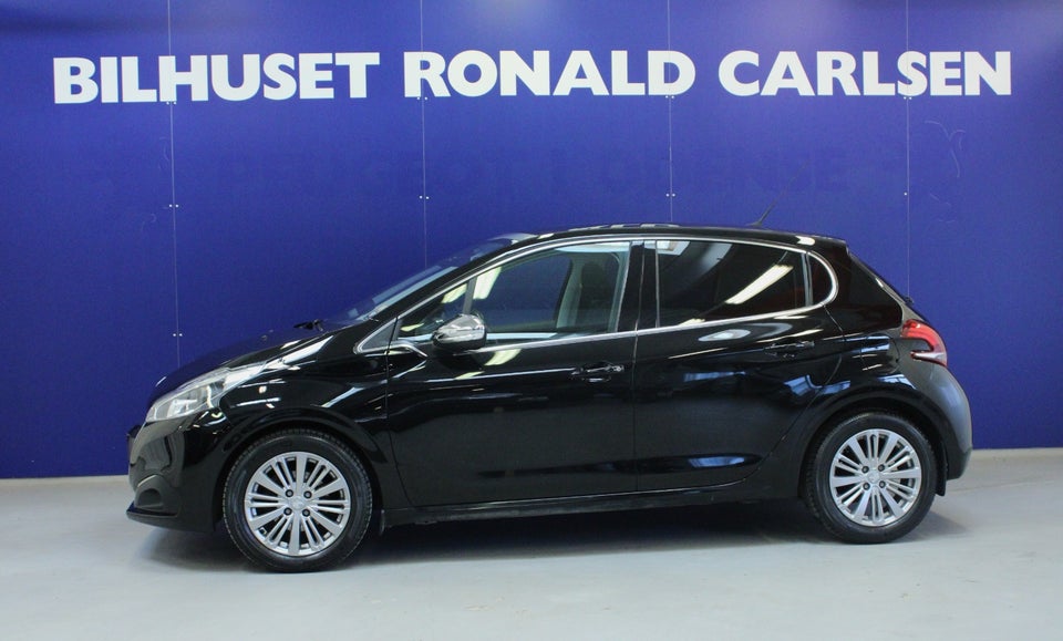 Peugeot 208 1,2 VTi 82 Selection Sky 5d