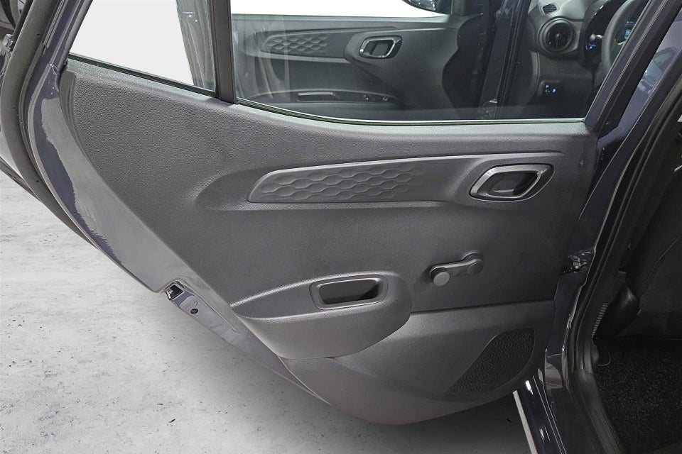 Hyundai i10 1,0 MPi Essential AMT 5d