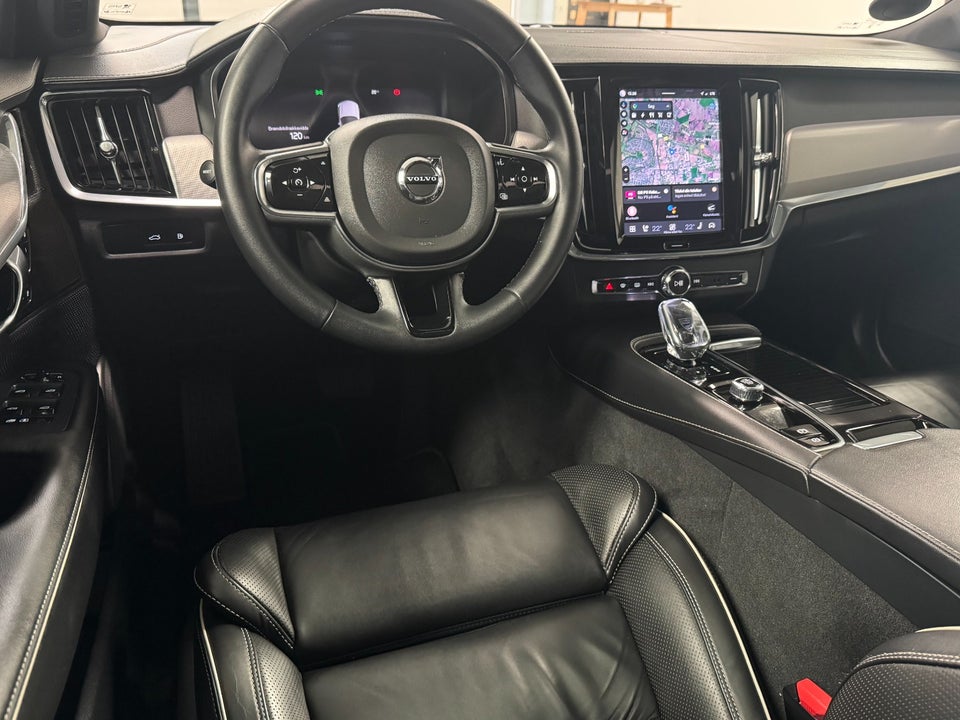 Volvo V90 2,0 T6 ReCharge Ultimate Dark aut. AWD 5d