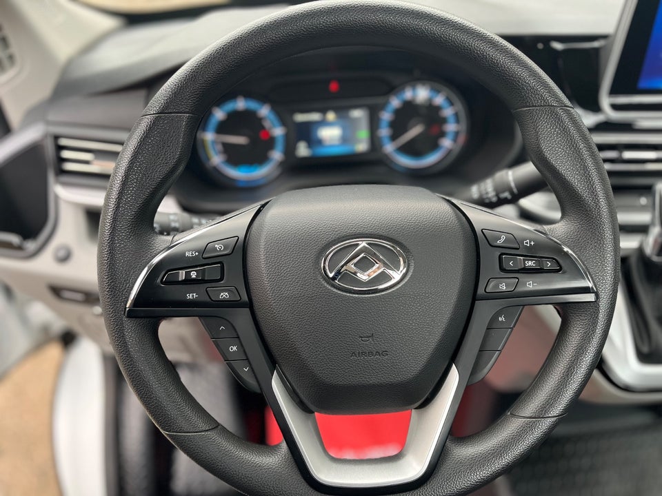 Maxus e-Deliver 9 65 L4 Chassis 2d