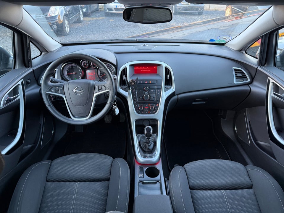 Opel Astra 1,4 T 140 Sport Sports Tourer 5d