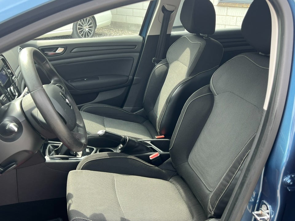 Renault Megane IV 1,2 TCe 100 Life Sport Tourer 5d