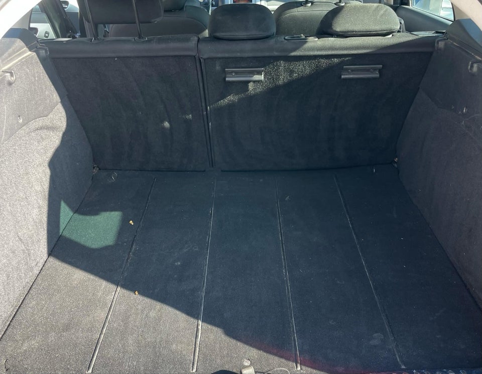 Peugeot 407 1,6 HDi SR SW 5d