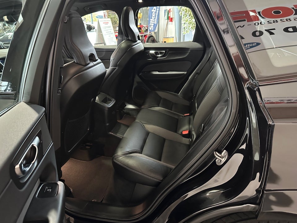 Volvo XC60 2,0 T6 ReCharge R-Design aut. AWD 5d