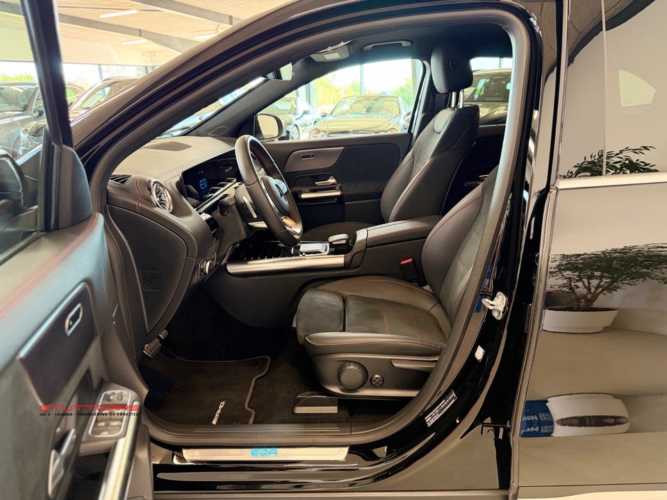 Mercedes EQA300 AMG Line 4Matic 5d