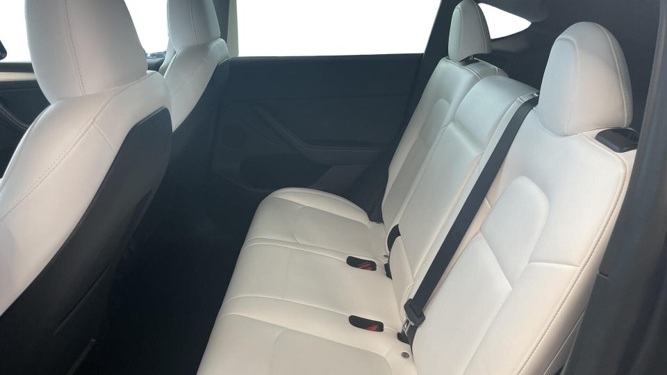 Tesla Model Y Long Range AWD 5d
