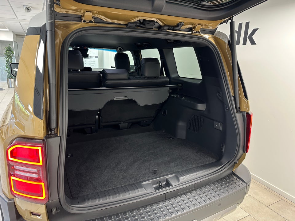 Toyota Land Cruiser 2,8 D-4D First Edition aut. 5d