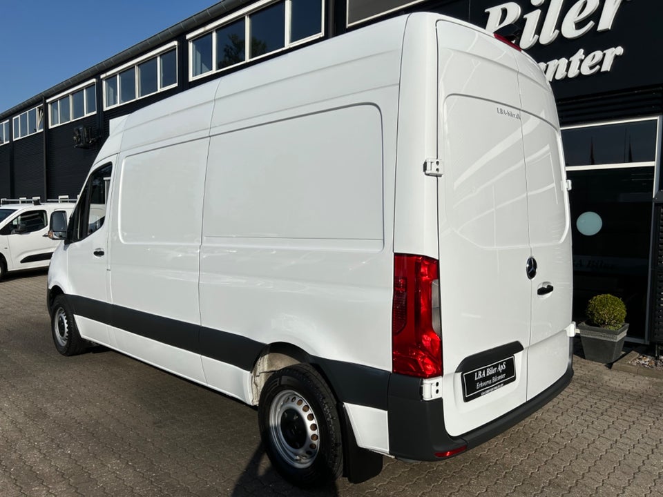 Mercedes Sprinter 214 2,2 CDi A2 Kassevogn aut. FWD